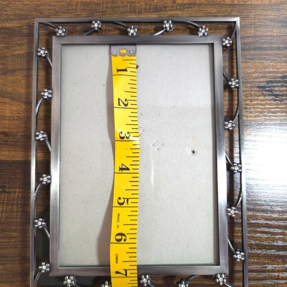Vintage Metal Floral Pattern Frame 5"x7" Silver Rhinestones By Elsal - Picture 9 of 11